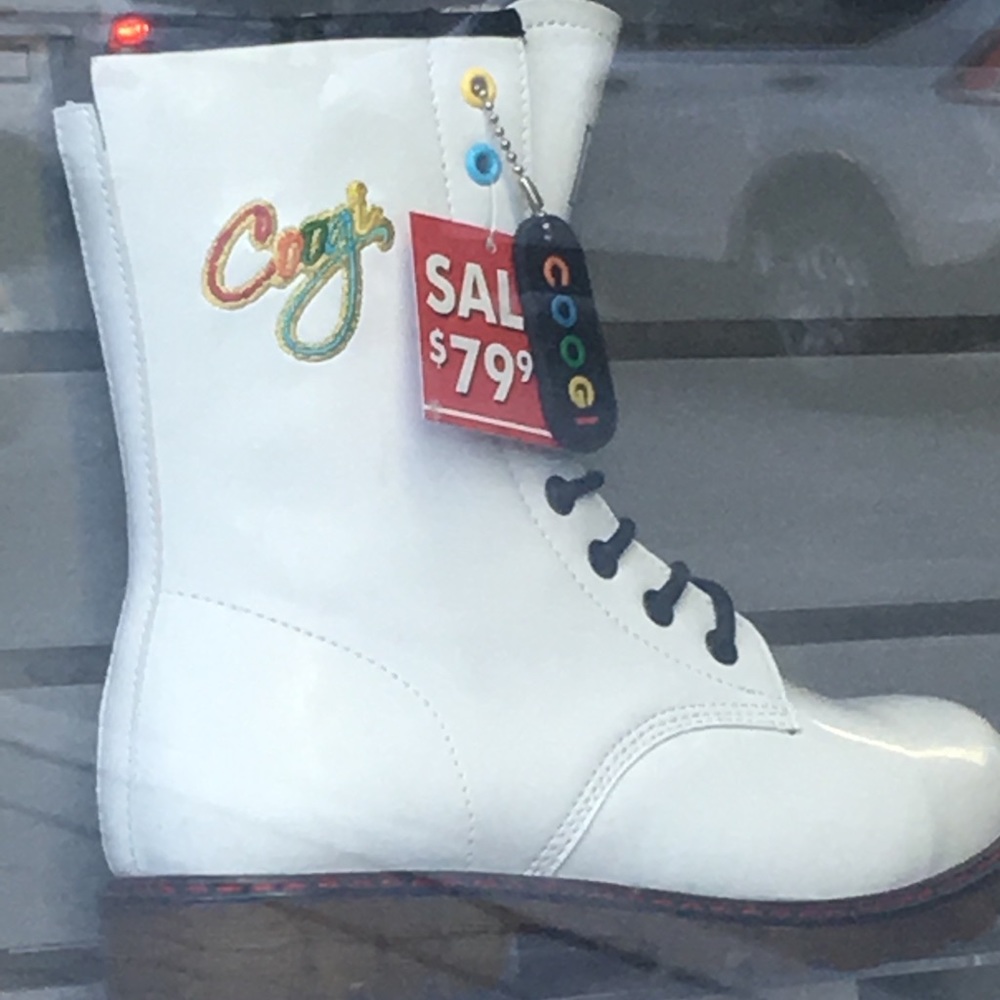 Woman boots new in the box available in blue